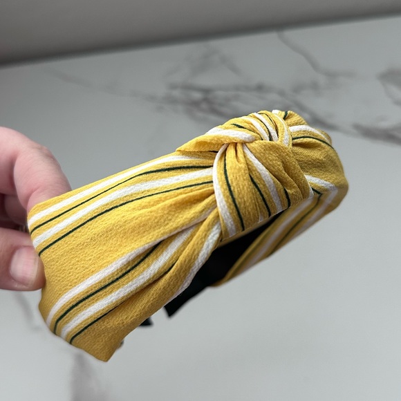 Set of 4 Headbands - Picture 4 of 6